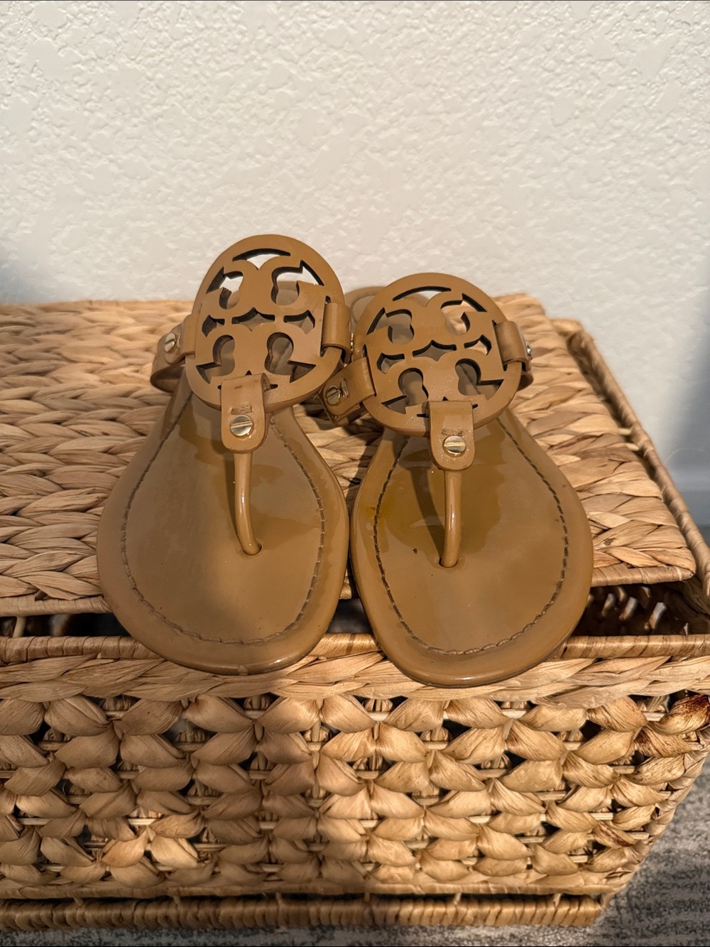 Tory Burch Cognac Patent Miller Thong Sandals